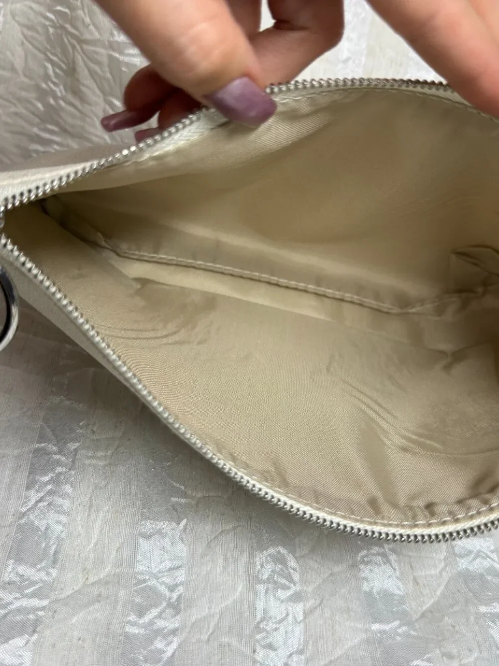 ED Ellen DeGeneres Cream Faux Leather Cosmetic Makeup Bag Pouch